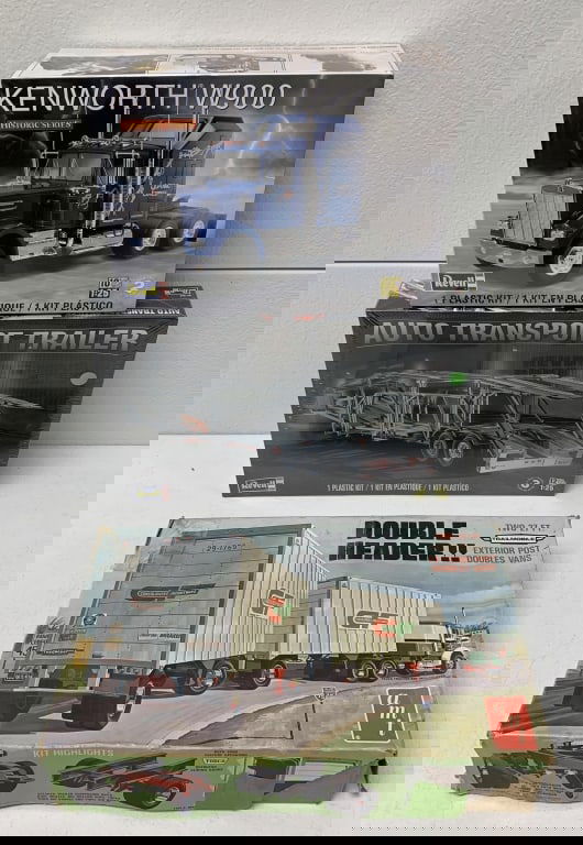 3 Truck tractor and trailers model kits (1 of 10)