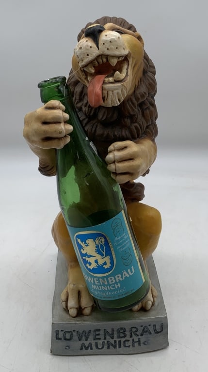 Lowenbrau bottle holder Lion display (1 of 6)