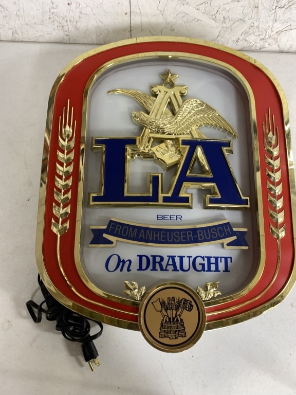 LA Beer from Anheuser-Busch lighted sign (1 of 4)