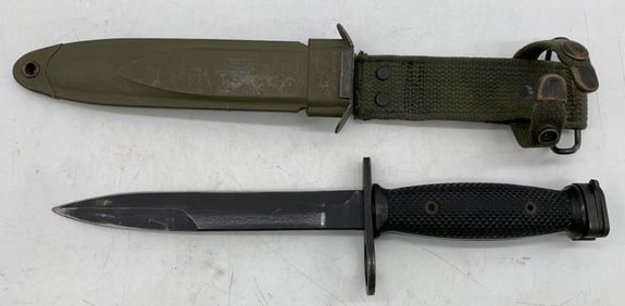 Bayonet w/ Scabbard