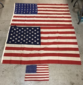 3 U.S. American Flags