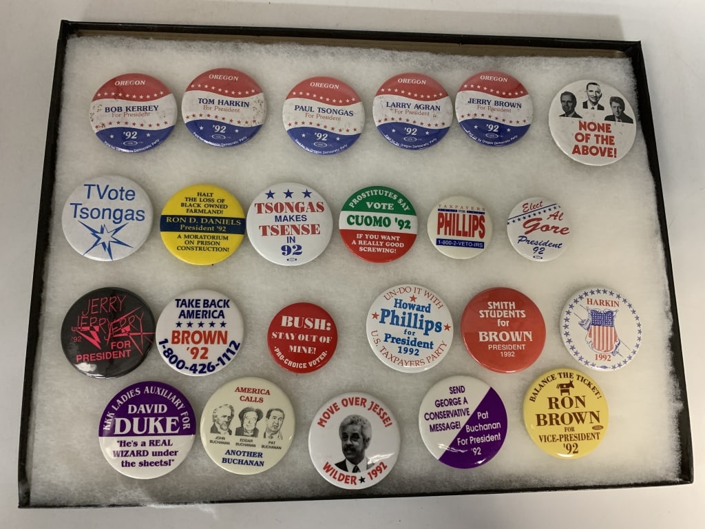1992 Presidential Hopefuls 23 Button Collection. (1 of 3)