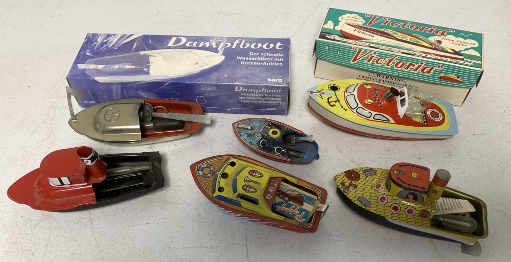 6 modern steam powered boats, 2 w/boxes (1 of 5)