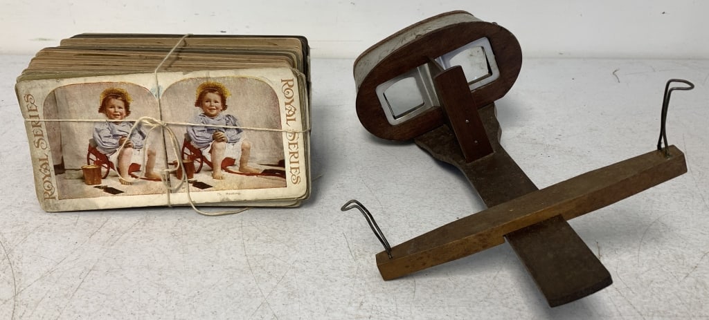 Stereoscope & Slides (1 of 5)