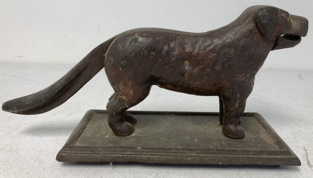 Cast Iron Dog Nutcracker (1 of 3)