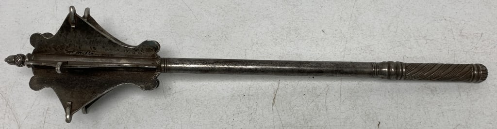 Cast Iron Mace w/ 6 Wings Acorn Top (1 of 4)