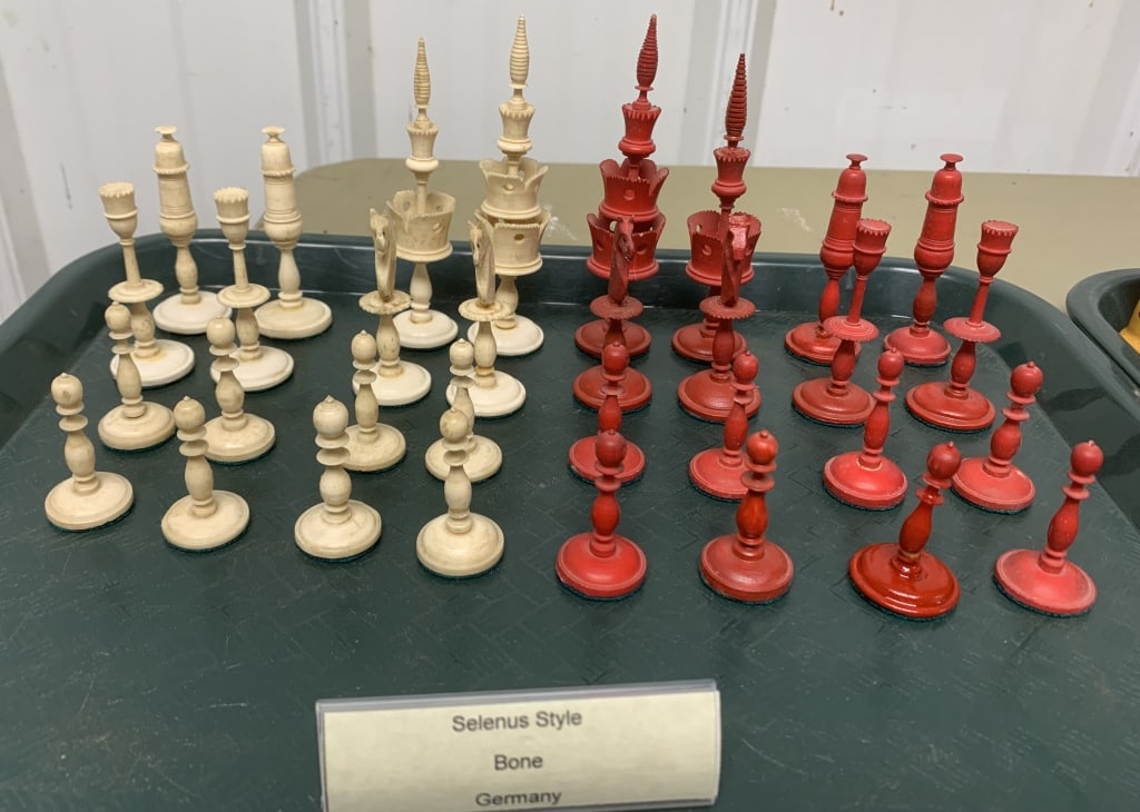 Selenus pattern antique bone chess set w/box;: bone- Germany, some chips and some glue repairs