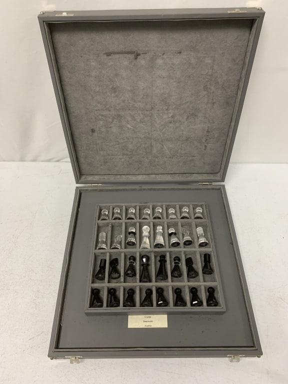 Swarovski glass chess set & board (1 of 6)