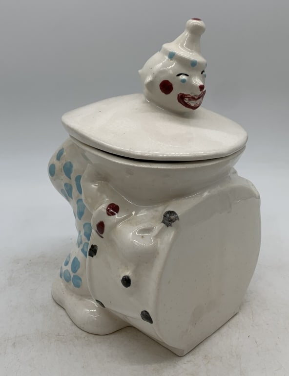 Pfaltzgraff Clown Cookie Jar: has wear with crazing,hairlines and discoloration
