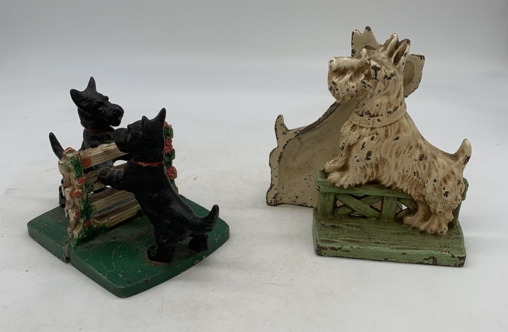 2 pair of cast iron Scottie bookends (1 of 11)