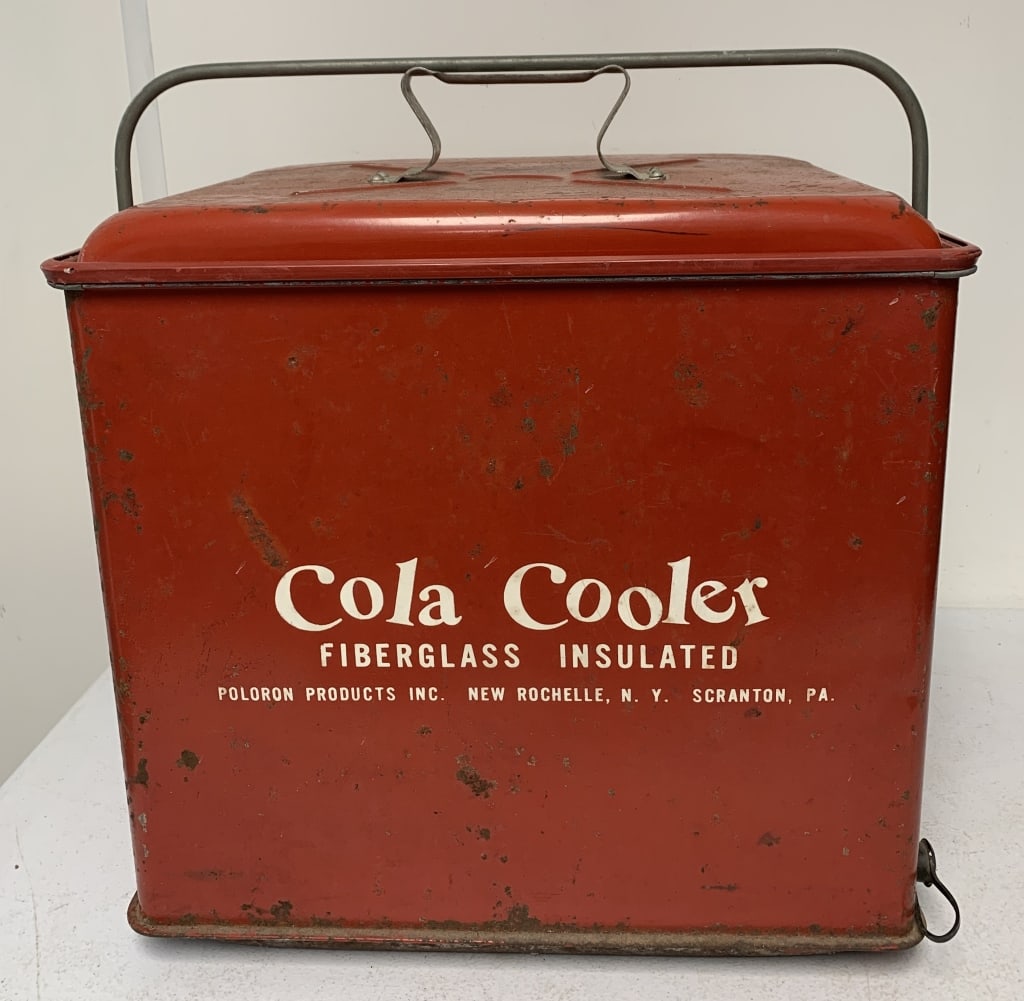 Cola Cooler: has wear with scratches,paint loss,dings and some rust