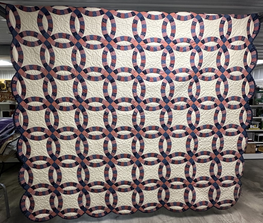 Amish Made Double Wedding Ring Quilt (1 of 2)
