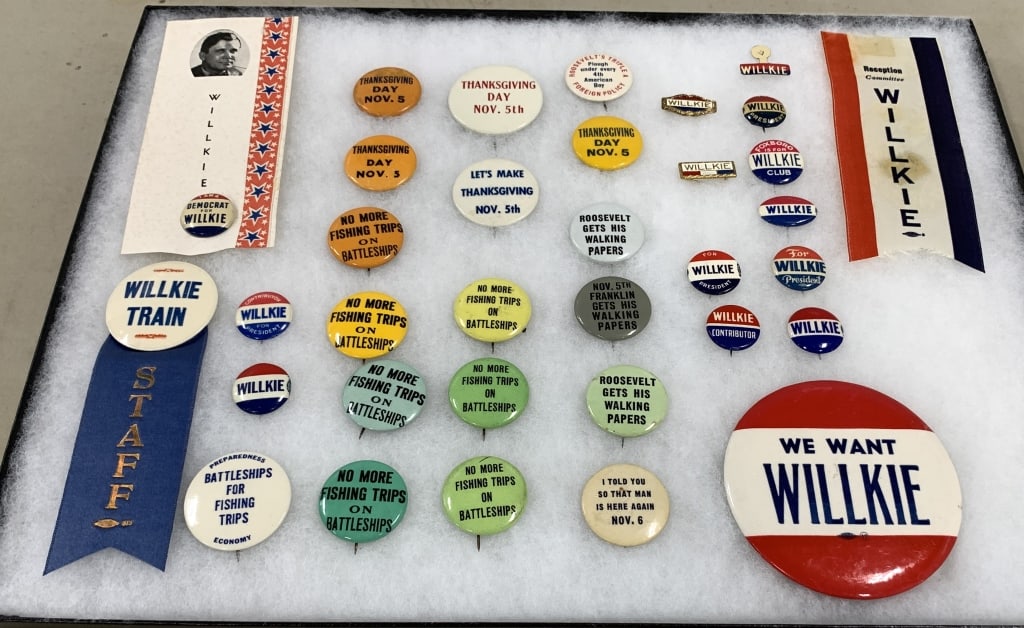 WILLKIE 35 1940 SLOGAN & NAME BUTTONS & BADGES. (1 of 3)