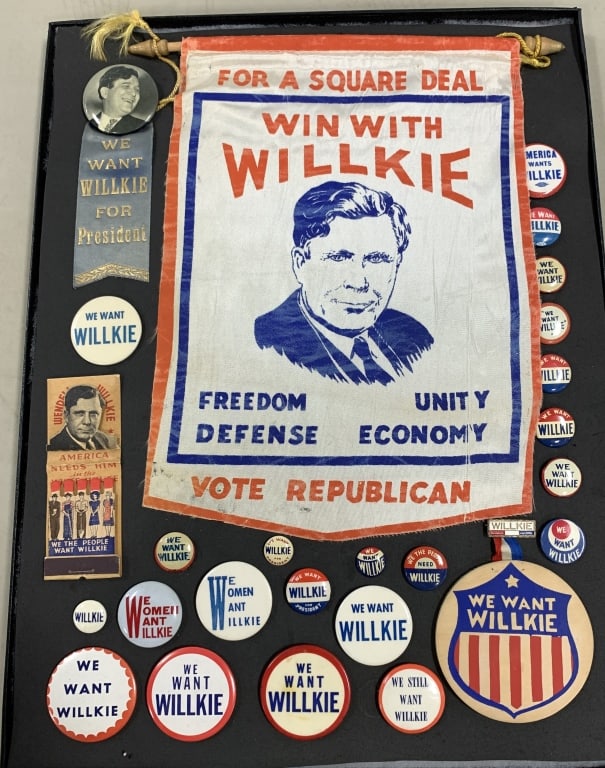 WILLKIE 1940 "FOR A SQUARE DEAL" BANNER PLUS BUTTO (1 of 3)
