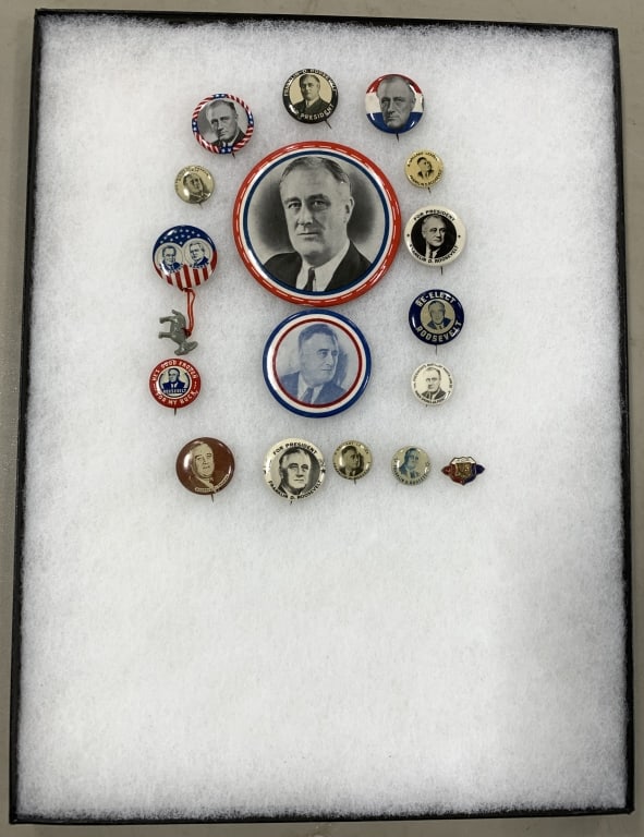 FRANKLIN ROOSEVELT COLLECTION OF BUTTONS & BADGES. (1 of 2)