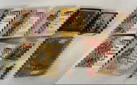 lot of metal soldiers