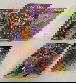 5 children's toys on cards