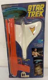 1977 Star Trek Space Glider on card