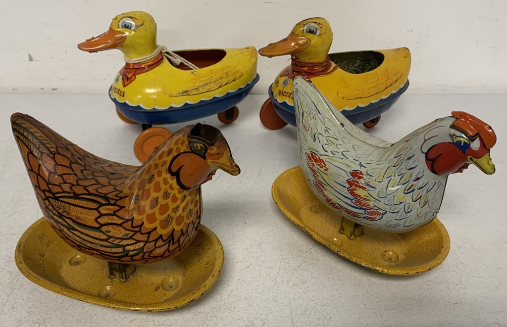 Wyandotte Ducky Waddles & Chicken on Nests: 2 of each; have wear with scratches, paint loss and rust; one chicken missing comb