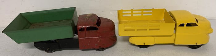2 Wyandotte pressed steel Trucks