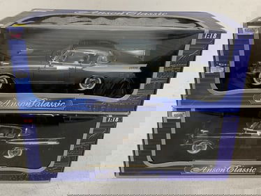 2 Anson Classic 1957 Studebaker Golden Hawks