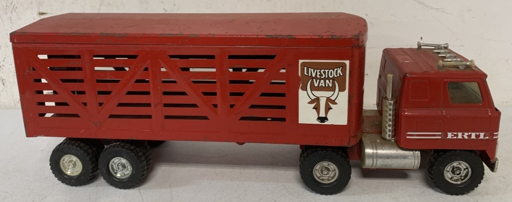 Ertl Livestock Van: has wear with scratches, paint loss, rust, plastic discoloration and peeling stickers
