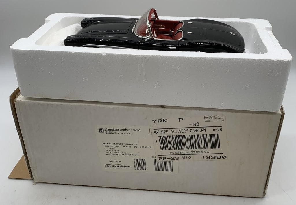 Hamilton Authenticated 1961 Chevrolet Corvette (1 of 2)