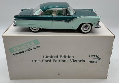 Danbury Mint 1955 Ford Fairlane Victoria