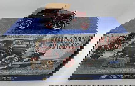 Franklin Mint Bonnie & Clyde's 1932 Ford V-8