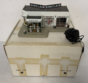 Danbury Mint Sinclair Service Station clock