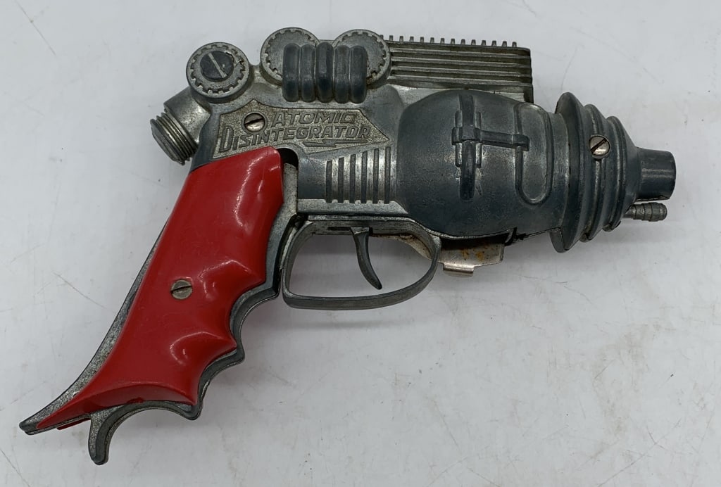 Hubley Atomic Disintegrator (1 of 4)