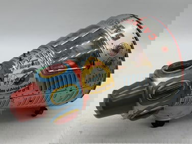 Modern Toys battery op. Capsule 7