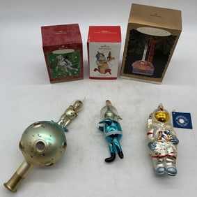 5 Space ornaments and an Italian tree topper