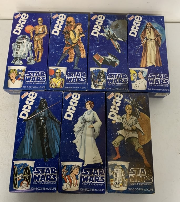 7 full boxes of Star Wars Dixie Cups (1 of 10)