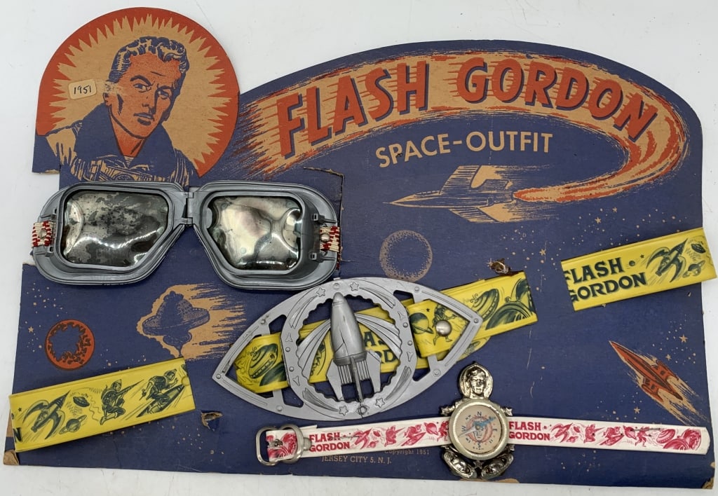 Flash Gordon Space-Outfit on card (1 of 3)