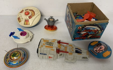 7 space theme toys