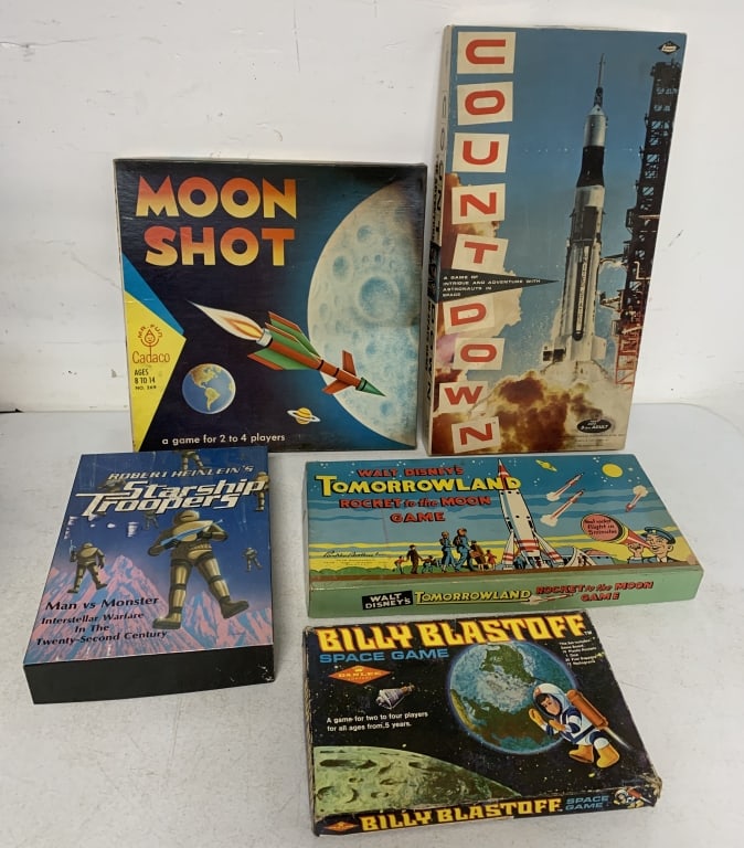 5 space related board games (1 of 12)