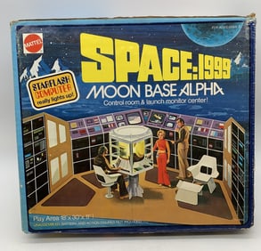 Space:1999 Moon Base Alpha/Box