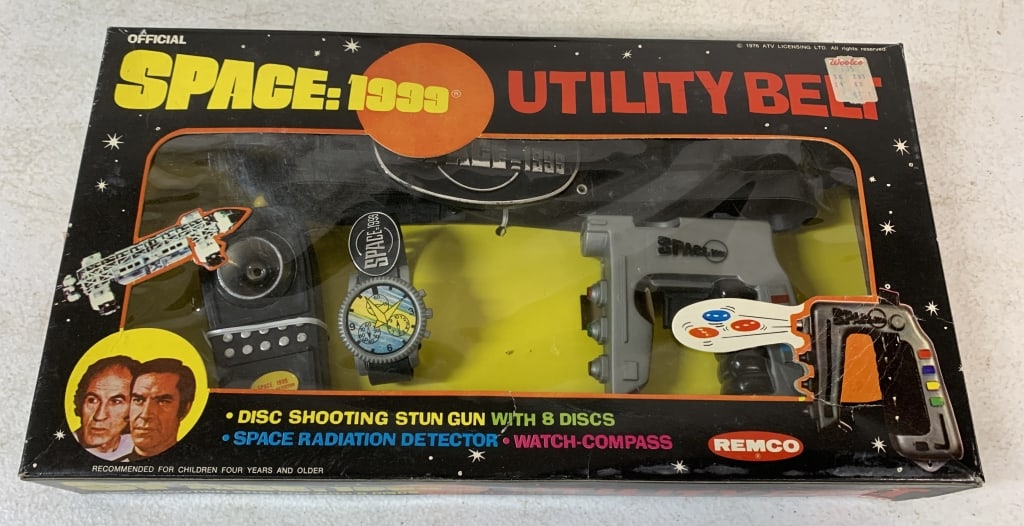 Space :1999 Utility Belt,NIB,Remco (1 of 3)