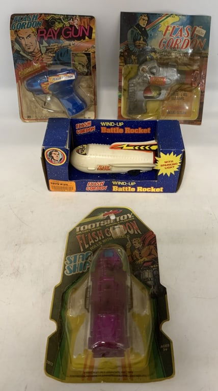 4 Flash Gordon Ray Guns,Battle Rocket/box (1 of 6)