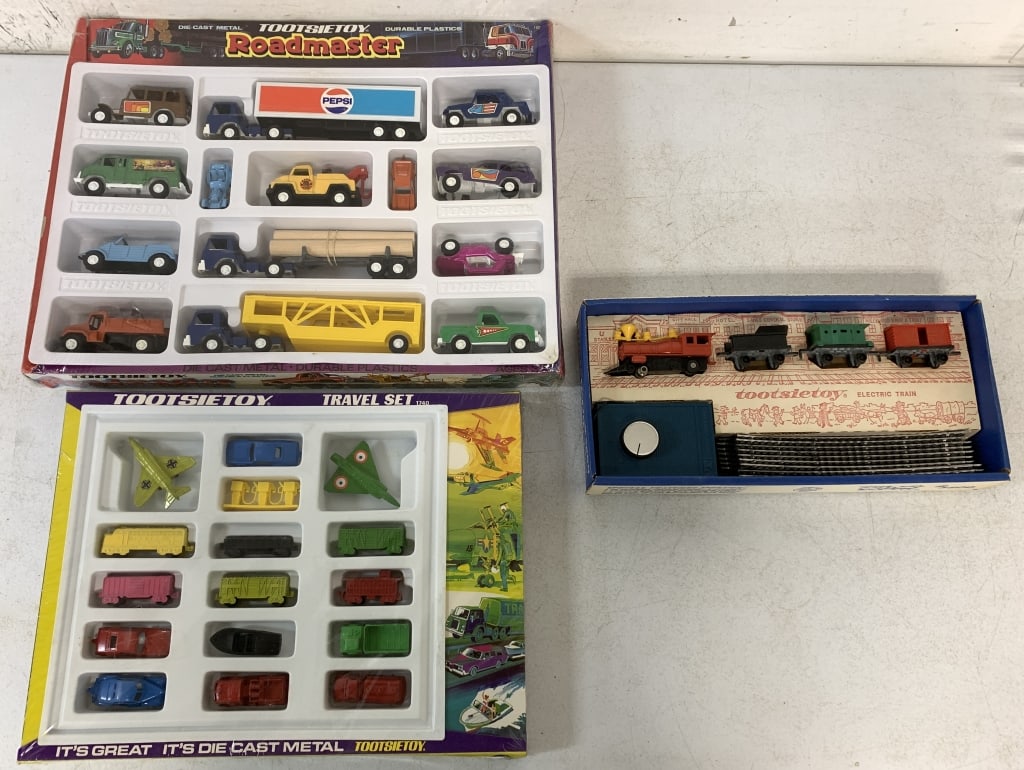 3 Tootsietoy Sets-Electric Train/Roadmaster/other (1 of 5)