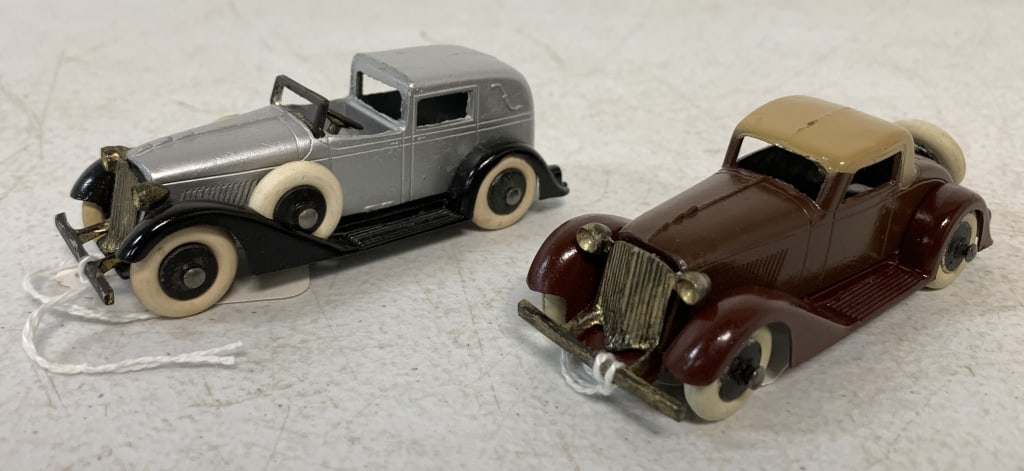 2 Tootsietoy Restored Coupe & Town Car (1 of 4)