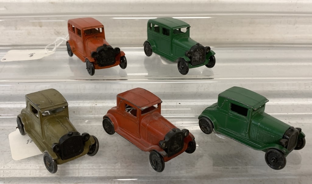 5 Tootsietoy Ford Model A Sedans + Coupes (1 of 6)
