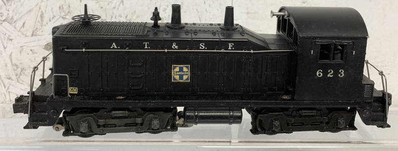 Lionel S.F. Diesel Switcher Locomotive No. 623: O gauge, untested,some wear, scratches, chipped paint, box has age some damage, torn end flaps
