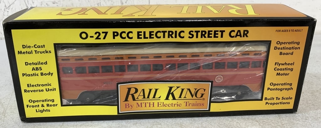MTH Rail King O-27 PCC Electric Street Car (1 of 2)