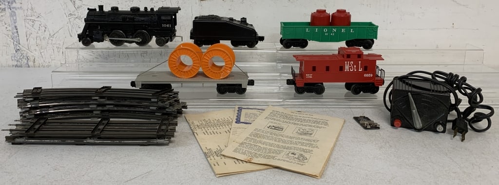 Lionel Outfit Set # 11710 w/ Original Box: untested, may or may not be complete, some track, O gauge