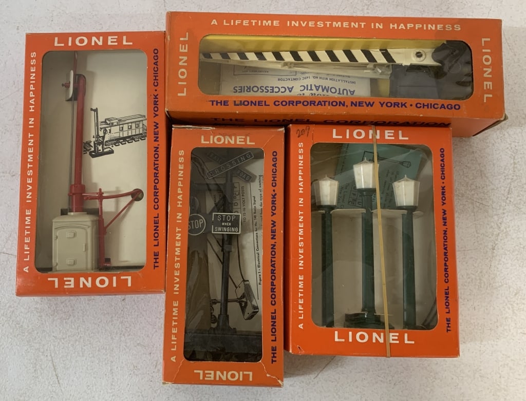 4 Lionel pcs-252 Gate/161 Mail w/ Original Boxes (1 of 4)