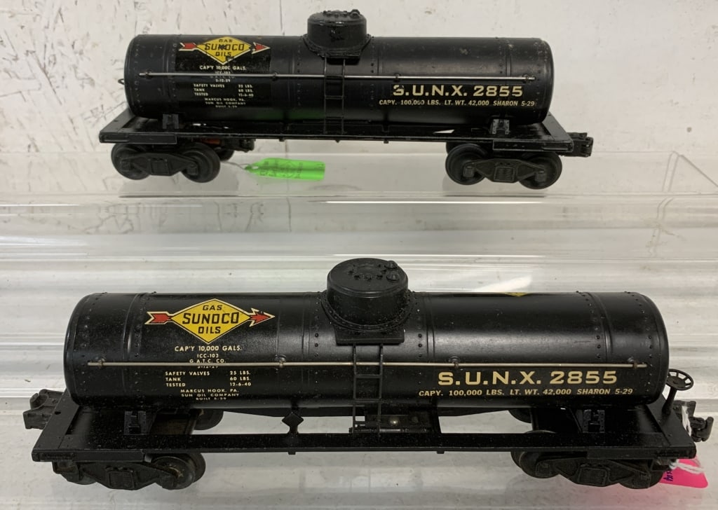 2 Lionel Tank Cars 2855 one with a box: box has some age and wear, cars have wear, scratches, O gauge
