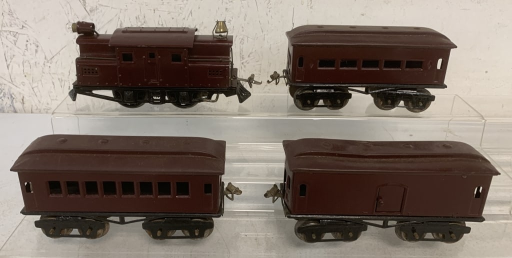 4 Ives Tin Train Pcs-Engine & others (1 of 4)