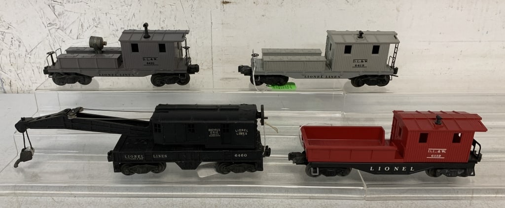 4 Lionel pcs-Wrecking Car, Work Caboose,boxes: 6420, 6119, 6419, 6460, boxes have wear and damage, untested, wear, scratches, O gauge